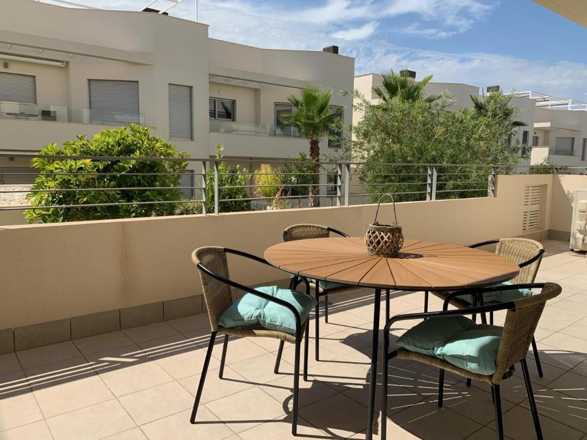 Apartamento Amalia Delux En Torrevieja Bagian luar foto